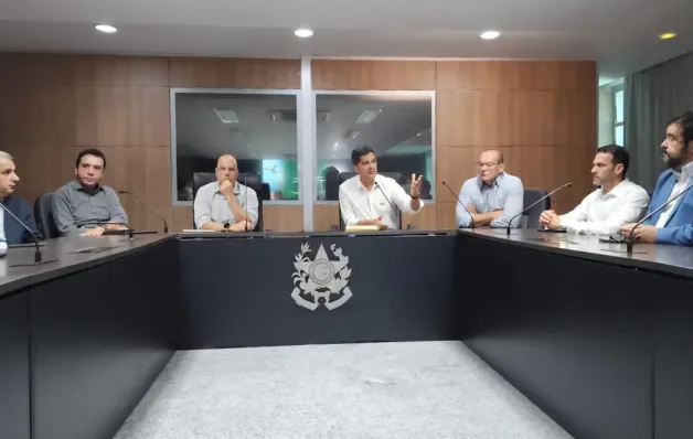 ES quer ampliar exportações para a Europa após tarifaço dos EUA         