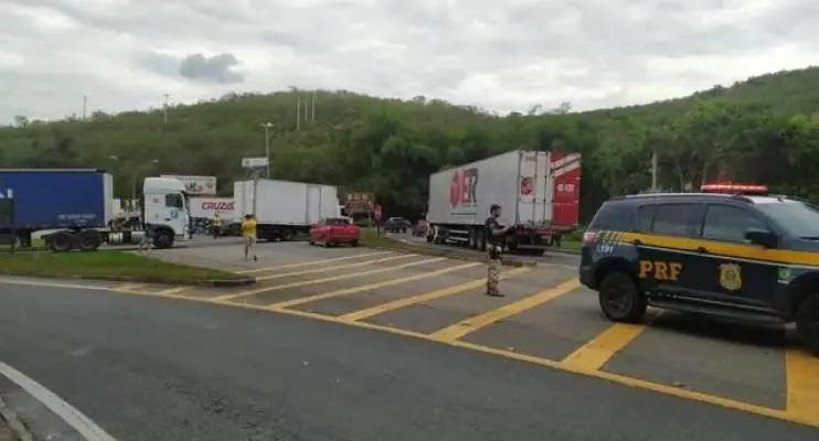 ES tem interdição em protesto contra resultado das urnas após derrota de Bolsonaro