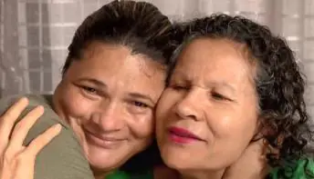 Após 40 anos, mãe reencontra filha roubada quando bebê