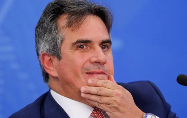 Escândalo: Ciro Nogueira diz que corrupção no governo é 'virtual' e defende aliança centrão-militares