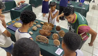  Escola de Pinheiros leva estudantes a experiência imersiva com animais plastinados em São Mateus