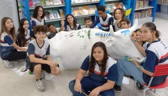 Escola de Vila Velha é a única pública do Estado a participar do CowParade