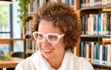 Escritora Lilian Menenguci conduz ‘exercícios de ser criança’ na Biblioteca de Vitória