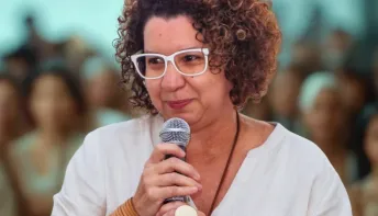 Escritora Lilian Menenguci leva literatura infantil do Espírito Santo ao Circuito de Autores em Goiás