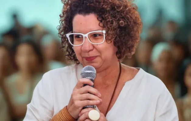 Escritora Lilian Menenguci leva literatura infantil do Espírito Santo ao Circuito de Autores em Goiás