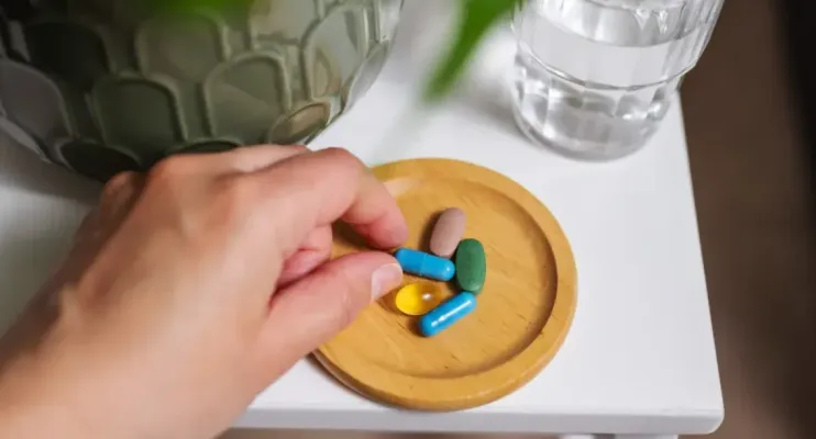 Especialistas alertam para alimentos que podem cortar efeito de remédios