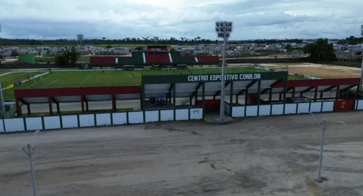 Estádio Conilon é alvo de vandalismo em Jaguaré