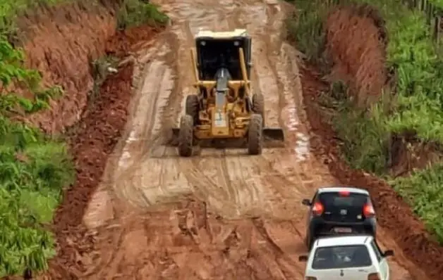 Estradas e buracos são recuperados pela Prefeitura de Montanha após intensa chuva na região