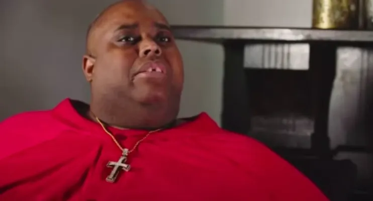 Estrela de reality show de obesidade morre de ataque cardíaco aos 49 anos