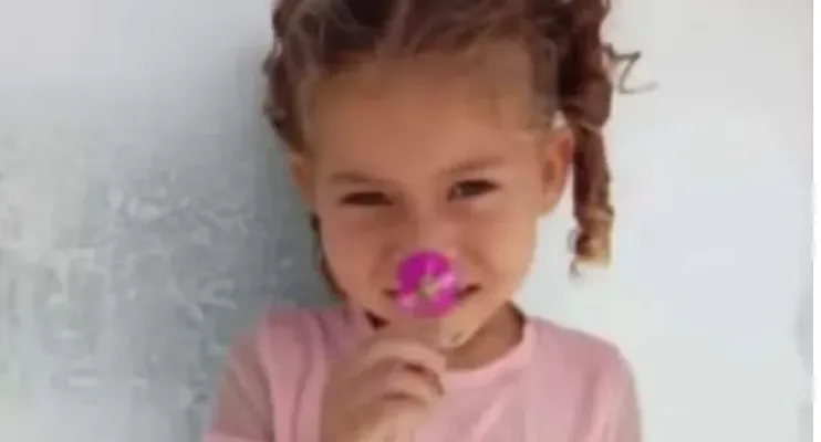 Estudante de 5 anos morre após cair de van escolar em movimento 