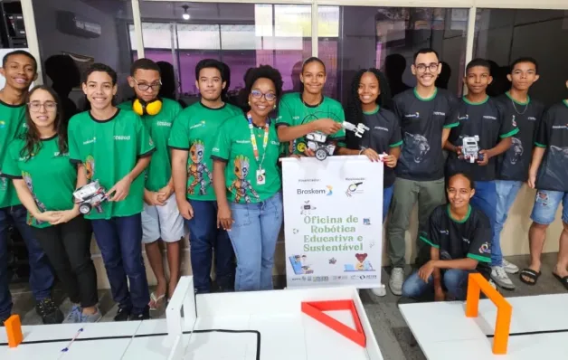 Estudantes de Camaçari participam de seletiva para Olimpíada Brasileira de Robótica