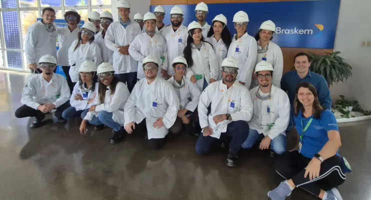 Estudantes dos cursos de engenharias da UFRB visitam unidade da Braskem no Polo de Camaçari