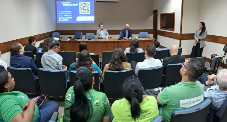 Evento na Assembleia Legislativa da Bahia debate importância do plástico para a economia circular