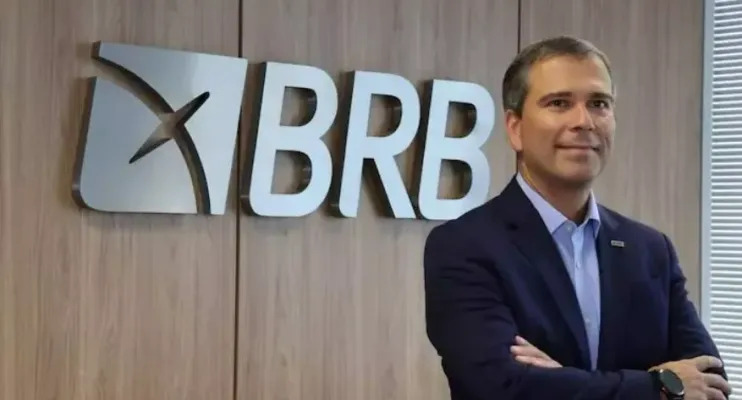Ex-presidente do BRB é preso pela PF em operação sobre Banco Master