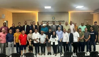 Ex-senadora Rose de Freitas é homenageada por contribuições ao desenvolvimento de Pedro Canário