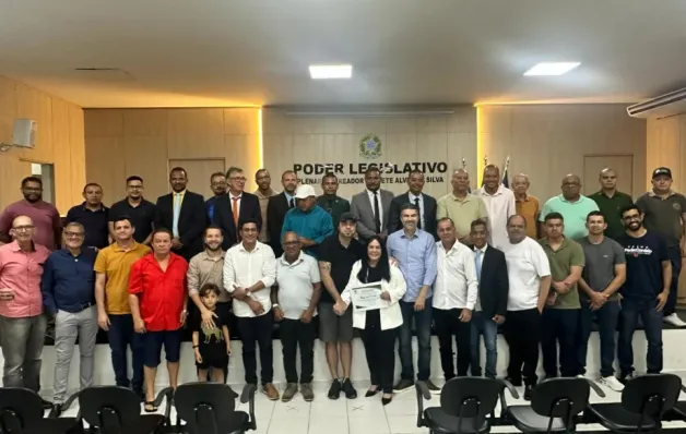 Ex-senadora Rose de Freitas é homenageada por contribuições ao desenvolvimento de Pedro Canário