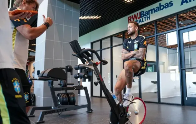 Exames, teste físico e esteira da Nasa: os bastidores da recuperação de Neymar na Seleção