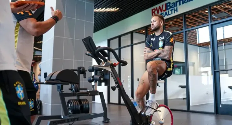 Exames, teste físico e esteira da Nasa: os bastidores da recuperação de Neymar na Seleção