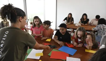 Experimentações no Parque dedica outubro às crianças com oficinas de jogos, artesanato e materiais artísticos