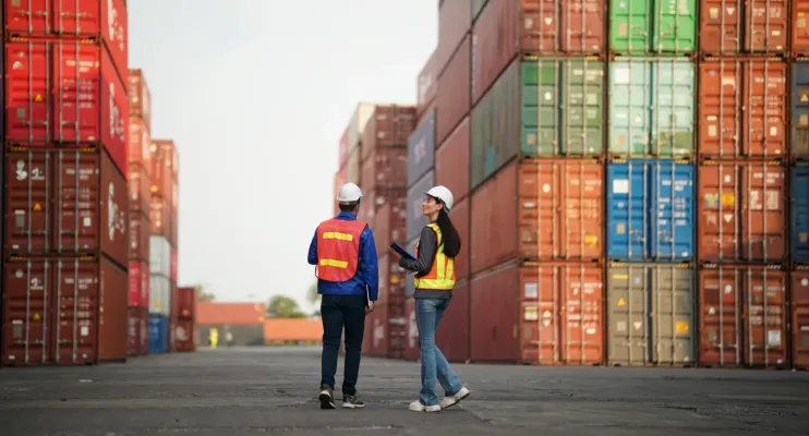 Exportações capixabas crescem e déficit na balança comercial recua 87,3%