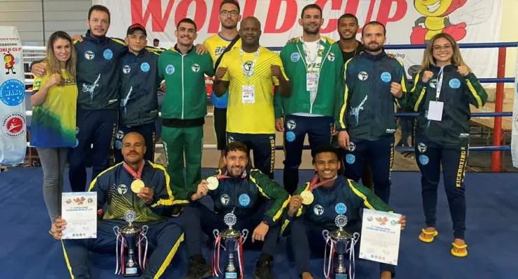Delegação capixaba de kickboxing vai disputar Copa do Mundo na Áustria