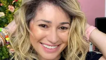 Filho acha mãe morta em quarto de casa, e marido suspeito de crime morre logo após