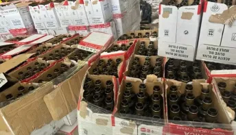Fábrica que adulterava azeite de oliva colocando óleo de soja, é interditada 