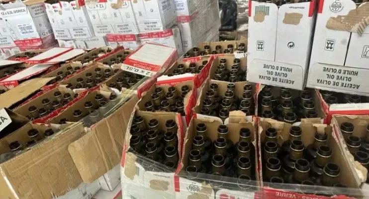 Fábrica que adulterava azeite de oliva colocando óleo de soja, é interditada 