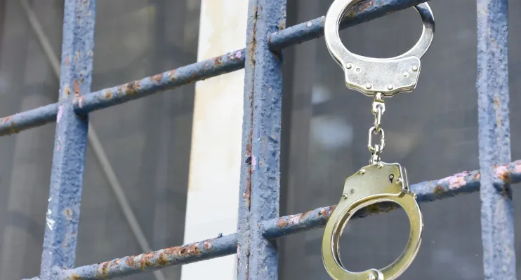 Falsa psicóloga que atendia crianças com autismo é condenada a quase 40 anos de prisão