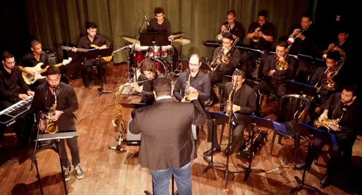 Fames Jazz Band se apresenta com Filó Machado no Santa Jazz 2024