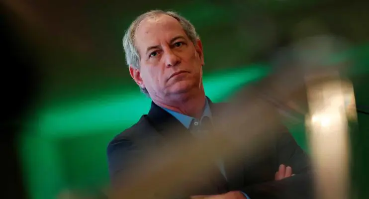 Família de Lula aciona Ciro na Justiça por dizer que petista tem 'filho ladrão'