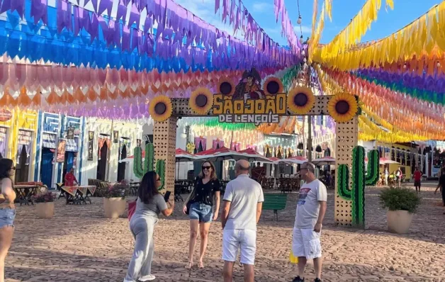 Festas juninas da Bahia recebem turistas do Brasil e do exterior