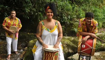 Festival Batidas do Mundo traz grandes nomes da percussão ao Cais das Artes