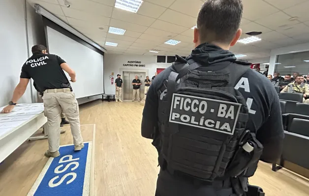 FICCO Bahia, PC, PF e Interpol capturam em Portugal homem que estuprou a própria filha de 4 anos de idade