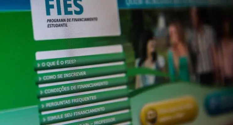 Fies começa a convocar pré-selecionados da lista de espera