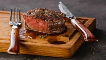 Filé-mignon fica 17% mais barato e é carne com maior queda de preço no ano