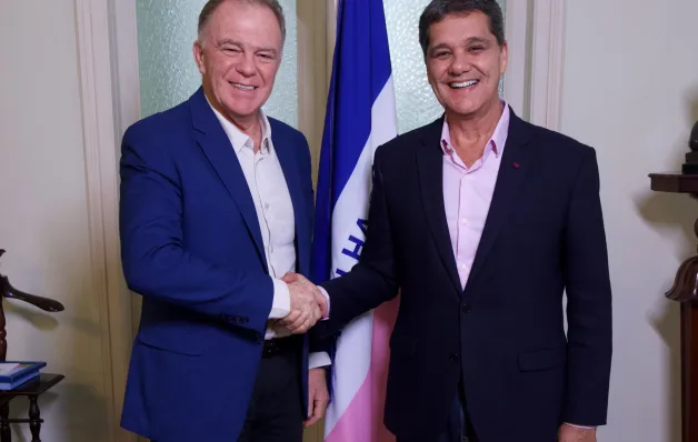 Fim do mistério: Casagrande anuncia Ferraço como nome da continuidade no Espírito Santo