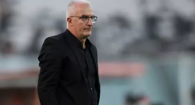 Flamengo anuncia a volta de Dorival Júnior