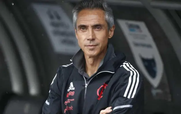 Flamengo demite Paulo Sousa após treino em Atibaia e acerto com Dorival