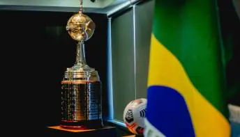 Flamengo e Athletico-PR disputam 5ª final brasileira da Libertadores