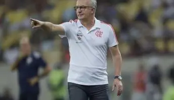 Flamengo vence a primeira sob o comando de Dorival Júnior