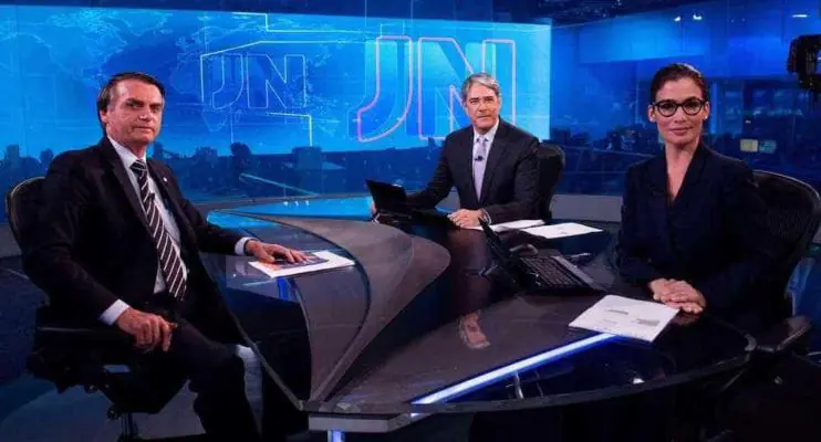 Flávio confirma participação de Jair Bolsonaro no Jornal Nacional
