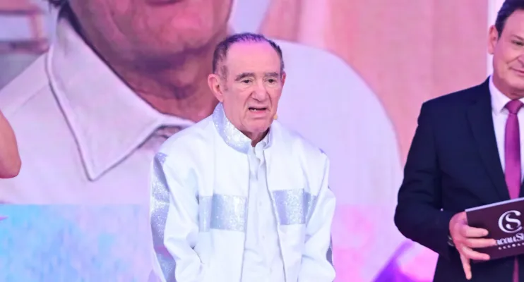 Fora do Criança Esperança, Renato Aragão se emociona com Teleton no SBT