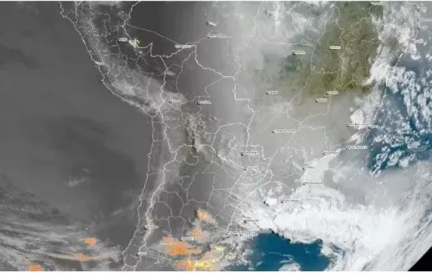 Fumaça de incêndios cobre o céu do Brasil e pode chegar à Argentina e ao Uruguai