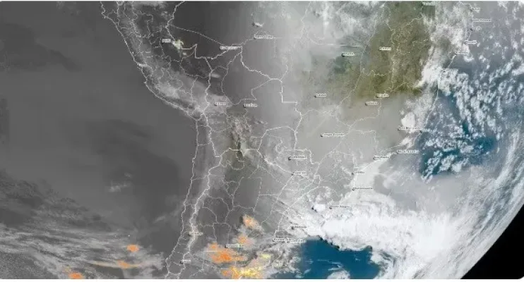 Fumaça de incêndios cobre o céu do Brasil e pode chegar à Argentina e ao Uruguai