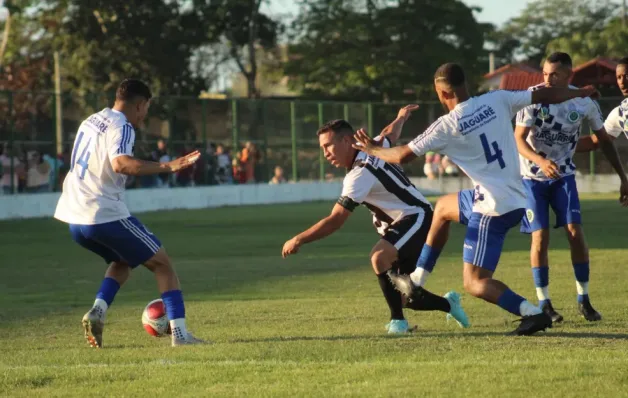 Futebol amador de Jaguaré inicia Segunda Divisão e decide vagas na final do Master 47+