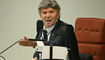 Fux absolve Bolsonaro e condena Braga Netto e Cid pela trama golpista