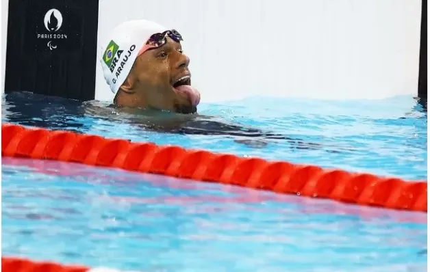 Gabrielzinho leva 2º ouro e 'amassa' de novo nas Paralimpíadas