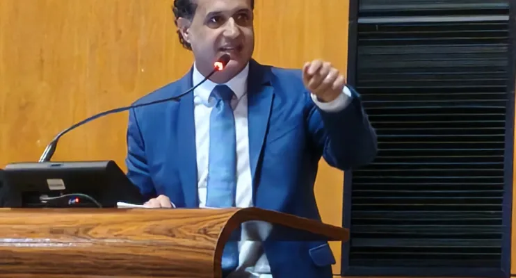 Gandini propõe lei para garantir passe livre no Enem