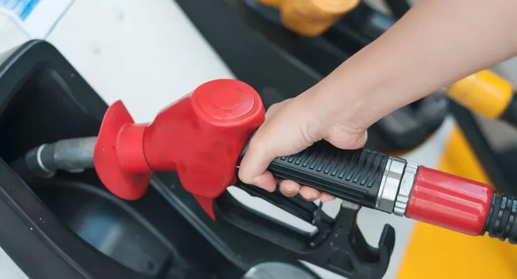 Gasolina nas bombas cai 0,35% na semana entre 31/12 e 6/1, diz ANP